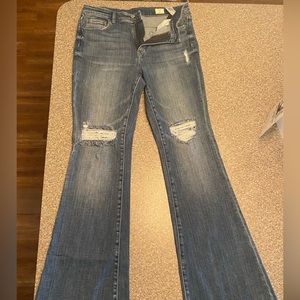 Womans Buckle Jeans